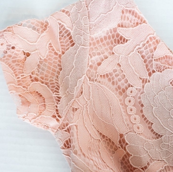 Bailey's Blossoms Lila Lace Seashell Peach Romper - 4T - Picture 3 of 6